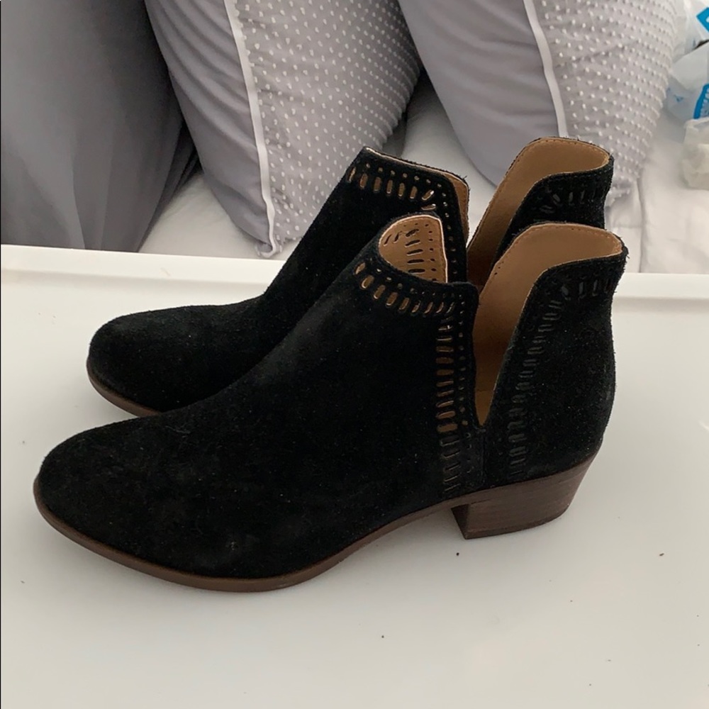 NEW lucky brand booties 🍀